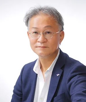 代表取締役社長 堀川 耕地